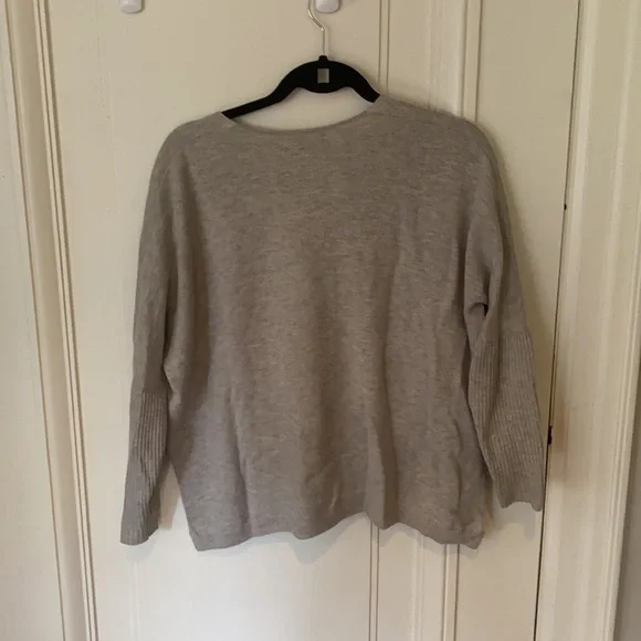 Babaton | Aritzia Grey V-Neck Sweater - Picture 6 of 11